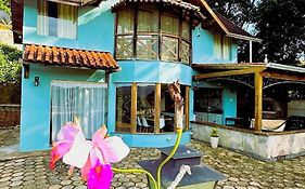 Casa de fino acabamento e conforto em Monte verde